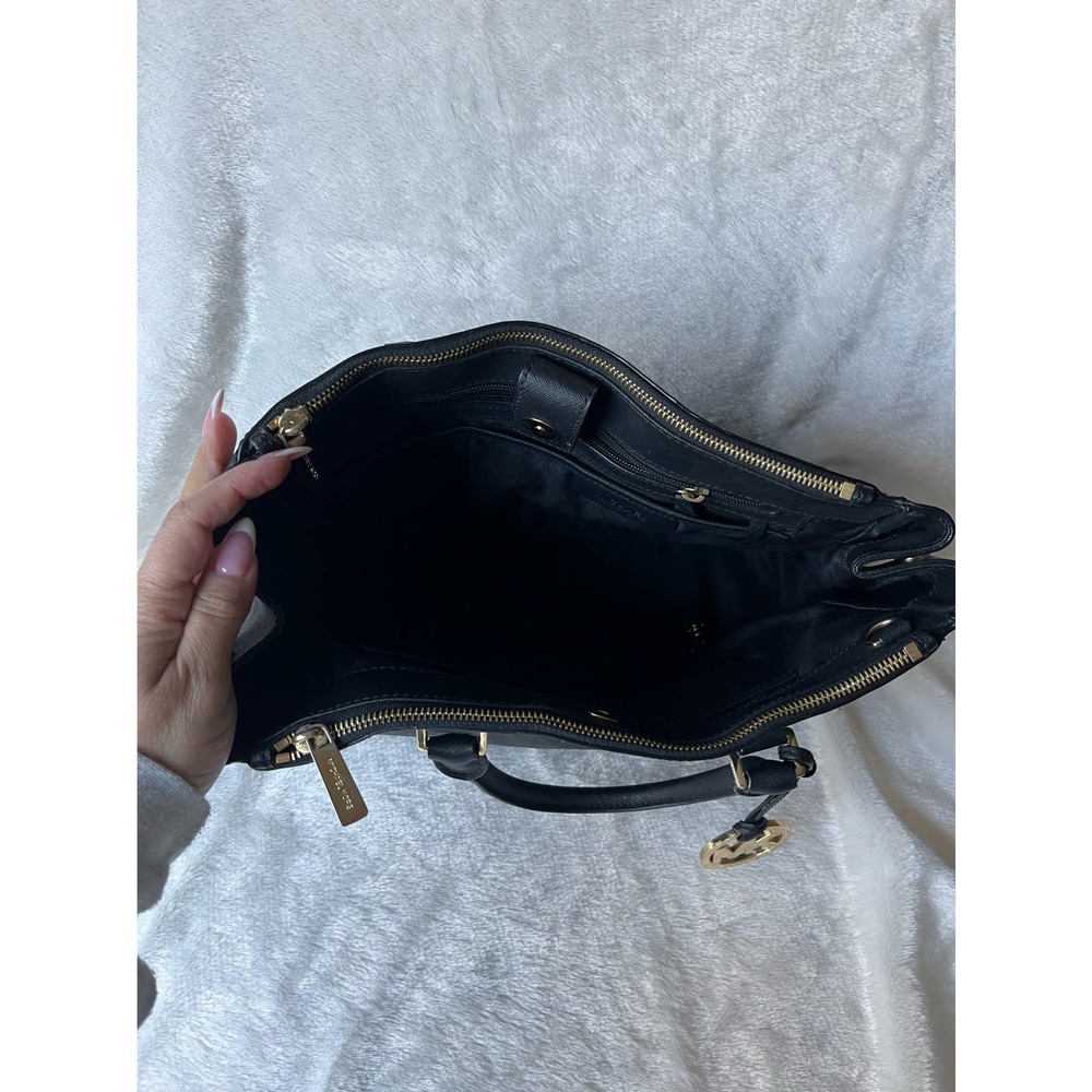 Authentic Michael Kors Savannah Leather handbag black - Picture 8 of 8